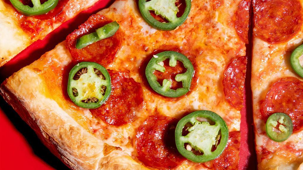 Thin Crust Pepperoni & Jalapeño Pizza (14