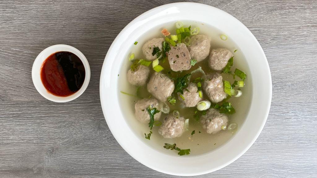 7. Soup Bo Vien · Beef ball soup with chicken broth, green onion, cilantro and beef balls.