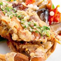Soft Shell Crab App · Deep-fried soft shell crab with sauce.