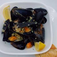 Mussels · steamed mussels in garlic butter