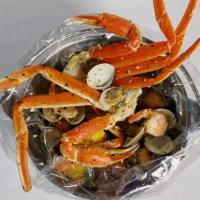 Bucket (3 lb.) · 1 pound each of Snow Crab, Shrimp, Clams, sausage, corn and red potatoes.