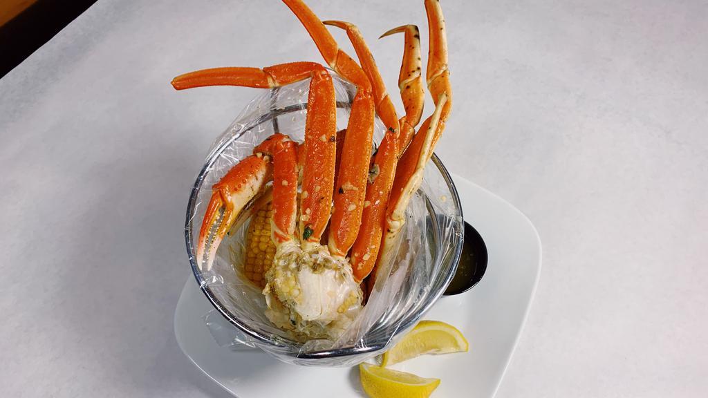 Snow Crab (1 lb.) · Served with corn and red potatoes.