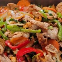 #5 Himmapan Chicken (cashew Nut Chicken) · Stir fried cashew nut, onion, broccoli, carrot and bell pepper with fried chicken.