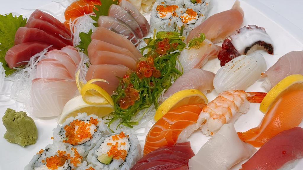 Kiseki Special Combo · 20 pcs sashimi, 12 pcs Nigiri & California Roll