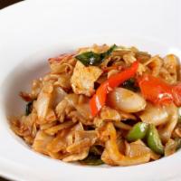 Pad Kee Mao   · Pan fried rice noodles sautéed in Thai fresh chilies, onions, tomatoes, zucchini, carrot, be...