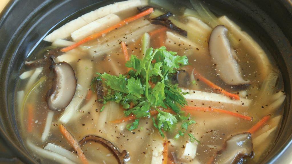 S5. Hot. 'n' Sour Soup · Featuring bamboo shoot, mushroom, black fungus, celery, carrot and tofu.