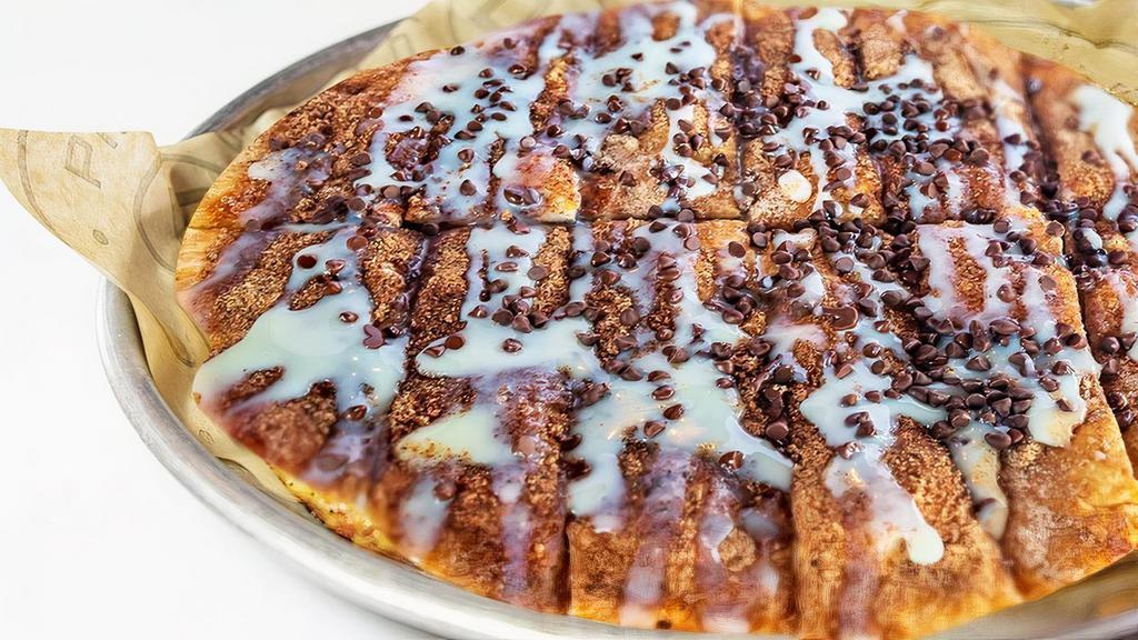 Cinnamon Churro Pizza · 