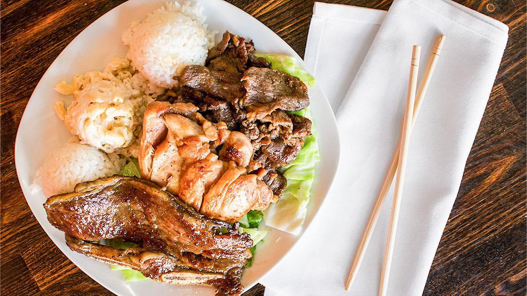 Hawaiian BBQ Mix · BBQ beef, bbq chicken, and kalbi short ribs.
