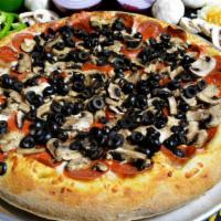 VALENTINO  · Pepperoni, Black Olives, & Fresh Mushrooms.