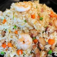 N5. House Special Fried Rice or Noodles · 招牌炒饭/炒面