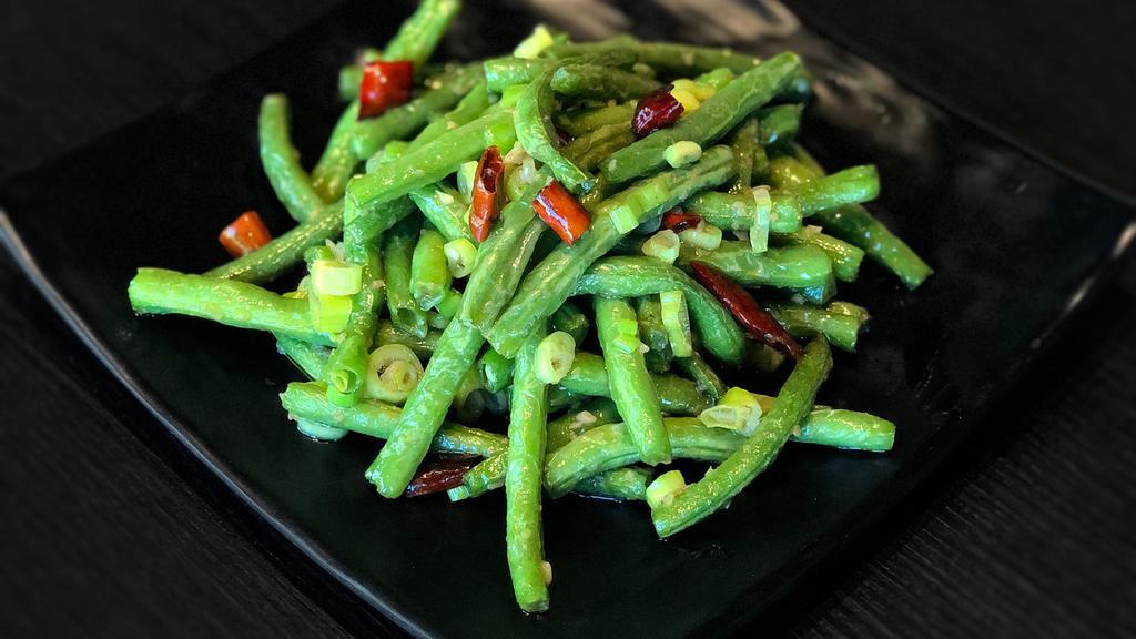 P8. Stir-fried String Beans (with/with out Minced Pork) · 干煸四季豆