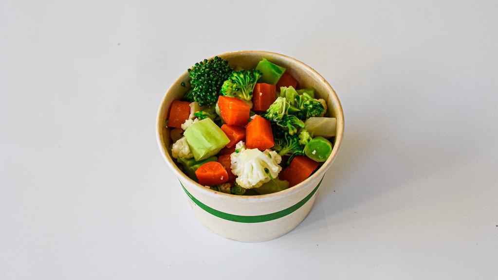 Steamed Vegetables · freshly steamed finely chopped broccoli, cauliflower, carrots // vegan, gluten free, dairy free