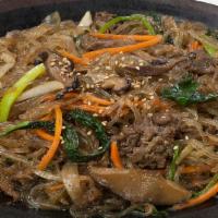 Stir Fried Glass Noodle with Beef & Vegeta · 