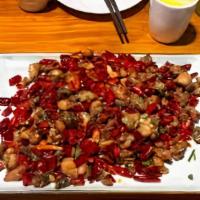 辣子鸡 Spicy Chicken with Chili Pepper · 