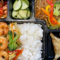 BOX(DO-SI-RACK) · Your choice of main dish and rice or Salad, served with Mandoo (two chicken pot stickers), J...