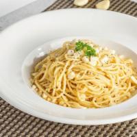 T5 Garlic Noodle · Vegetarian. Spaghetti Noodles Tossed with Our Signature Garlic Sauce.