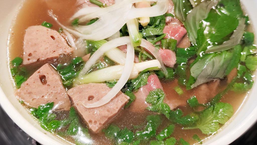 Pho Tai Bo Vien · Beef Pho Noodle Soup with Filet Mignon & Beef Balls.