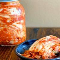 Traditional Cabbage Kimchi (배추 김치) · 32OZ. Jar of Kimchi.
***TASTE MAY VARY DUE TO FERMENTATION***