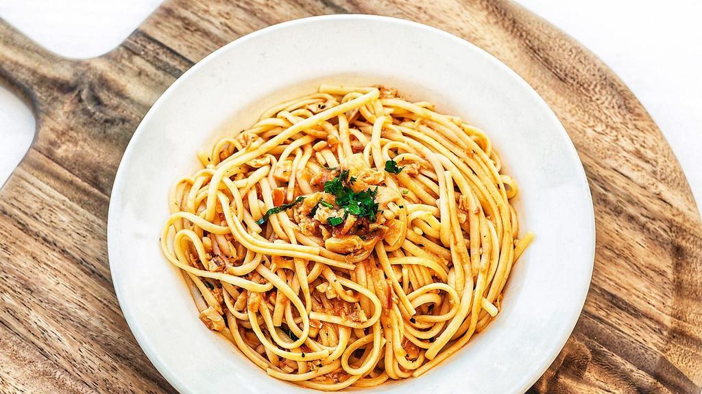 Linguine with Clam Sauce · Choice of red or white sauce.