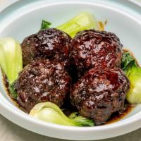 Shanghai Braised Pork Meatball in Brown Sauce · 
