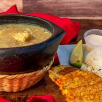 10. Ajiaco · Hecho con papas, pollo, mazorca, arroz, aguacate. (made with potatoes, chicken, cob, rice, a...