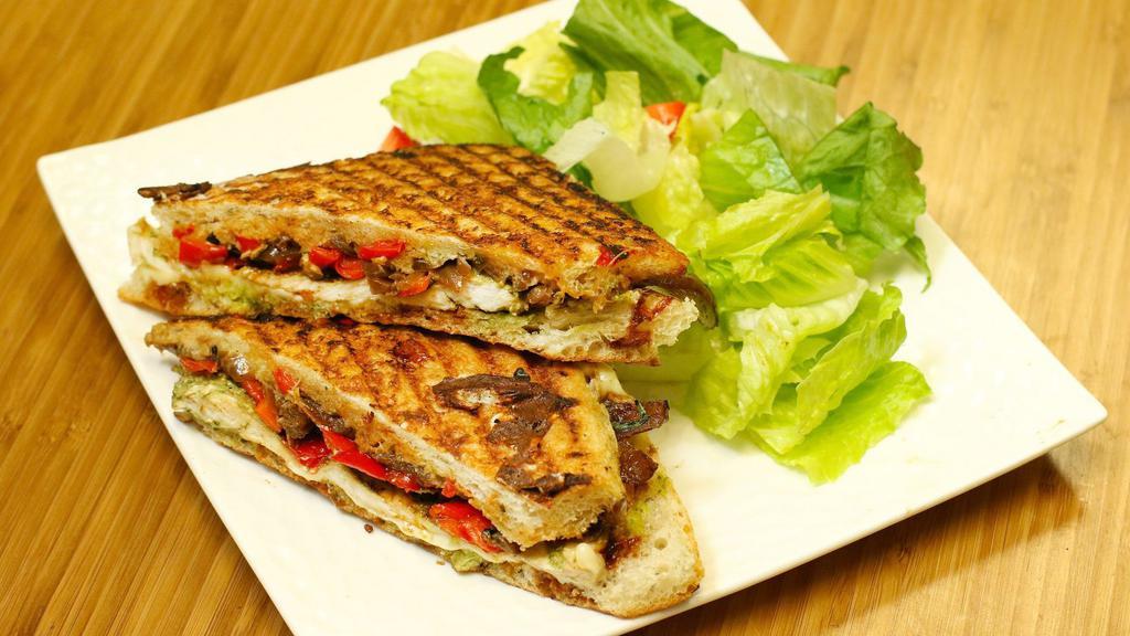 Spicy chicken sandwich · Grilled chicken breast dipped in chez Beesen's special glen of spices,  melted  with Swiss cheese and roasted red peppers.