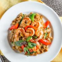 Pad Kee-Mao · Stir-fried flat rice noodles, fresh chili garlic sauce, minced meat, long beans, bell pepper...