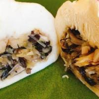 Vegetable steam bun · Steamed bun, stuffed with cellophane noodles, woodear and beechwood mushrooms, green cabbage...