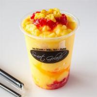ABG · Flavor: Mango, Pineapple 
Toppings: Strawberry and mango bits.