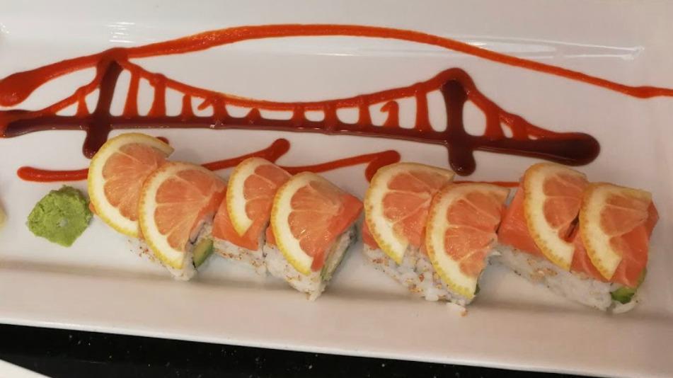 49ers · Imitation crab, avocado, topped salmon, and lemon sliced.