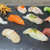 Omakase Sushi Set · 10 pieces nigiri.