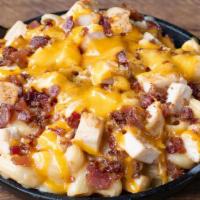 Garlic Chicken Bacon Mac · Bursting with garlic, chicken breast and chopped bacon, topped with cheddar
