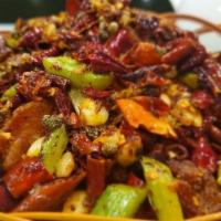 干锅肥肠 / Griddled Pork Intestines in Dry Pot · Spicy.