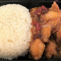 General Tso's Chicken / 左宗棠鸡 · Don't be fooled by the picture - doesn't include rice.