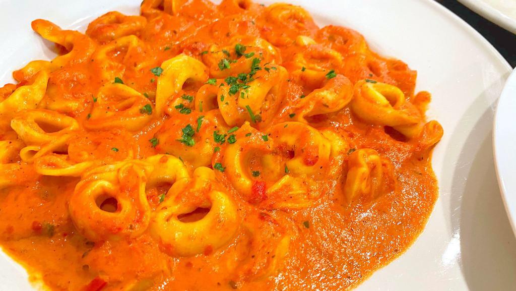 Tortellini · Pasta Filled with Ricotta and Parmesan Cheese or Beef with your Choice of Sauce