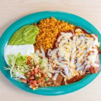 Enchiladas Plate · (3 Enchiladas, Rice, Beans, Guacamole, Sour Cream, Lettuce, Salsa)