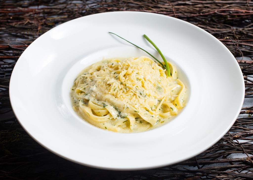Are You Alfredo of the Dark? · Vegetarian. Don’t share this with your brother; our delicious fettuccine pasta is cooked in a creamy white sauce and topped with aged Parmesan. Sure to make you look smart.
