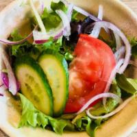 Small Green Salad · Lettuce, tomato with onion dressing