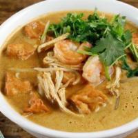 Laksa · Coconut curry broth, chicken,shrimp, tofu, bean sprouts, cilantro with rice noodle.