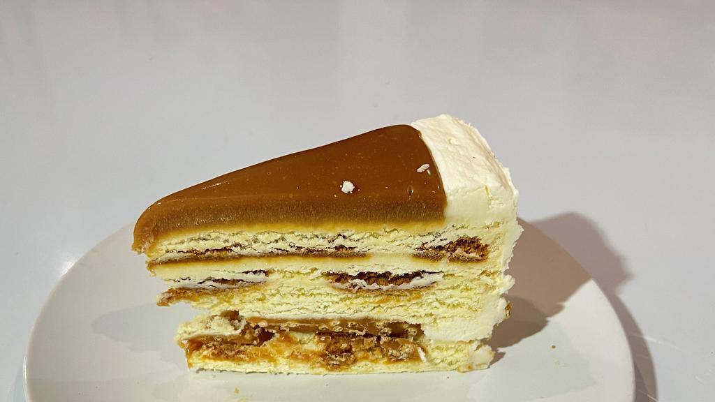 caramel crunch   layer cake · 