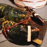 Seafood Shabu（海鮮一人套餐） · Wild-caught lobster tail, king crab leg, New Zealand green mussels, shrimp, and snow crab leg.