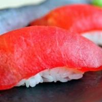 Maguro Nigiri · Tuna Sushi (2 Pieces)