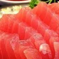 Maguro Sashimi · Tuna Sashimi (4 Pieces)