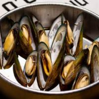 Mussels  · 1 lb. whole mussel