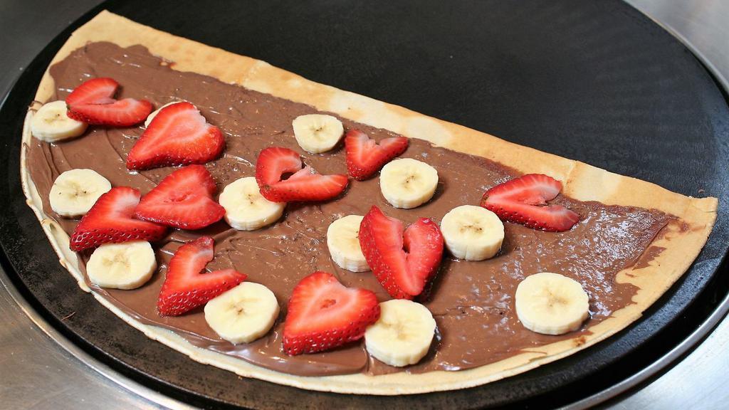 Simply Amazing · Nutella, strawberry, banana.