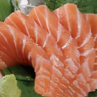 SAKE SASHIMI Á LA CARTE · - 5 pcs. Freshly cut Salmon.