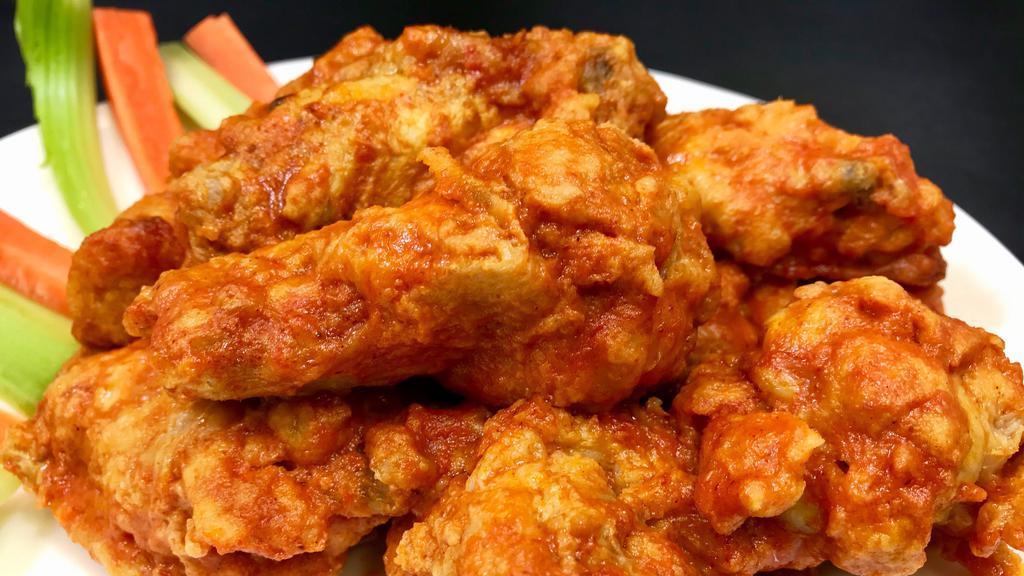 Buffalo Wings · 8 pieces comes with ranch
