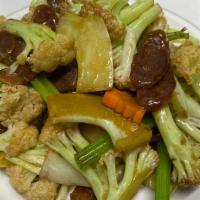 Stir-Fried Cauliflower with Chinese Sausage / 臘味菜花 · 