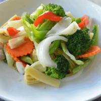 Steamed Mix Vegetables · 