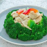 BFE. Chicken with broccoli /
西
兰
花
鸡
肉 · 